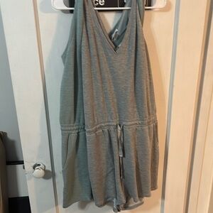 2 Women's Gray & Green Sleeveless V-Neck Rompers